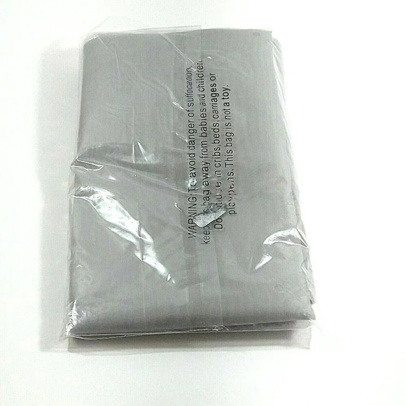 No 918 Lichtenberg Emily Sheer Voile Grommet Top Curtain Panel 59 x 63" Gray NEW - Picture 4 of 4